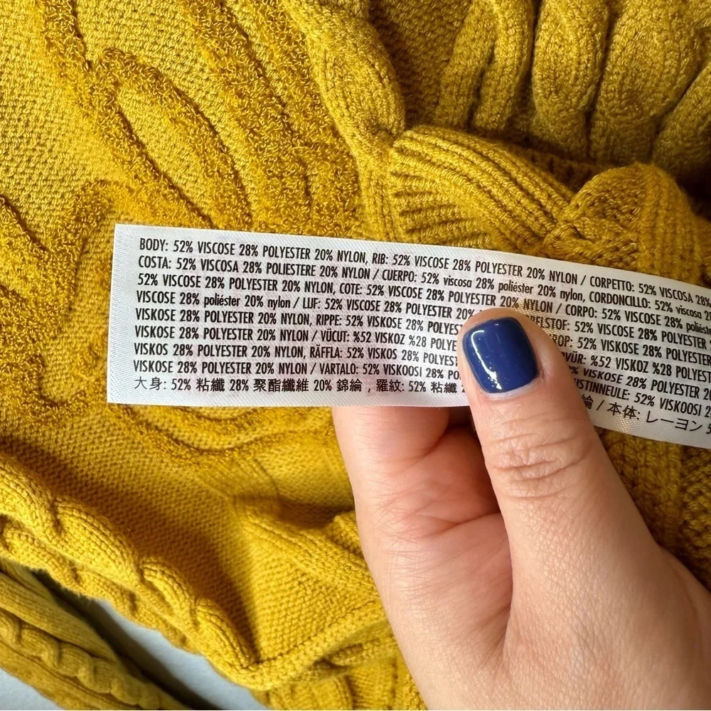 Disney Donald Duck Mustard Women’s Cable Knit Crewneck Women’s Sweater Sz L - Picture 8 of 14